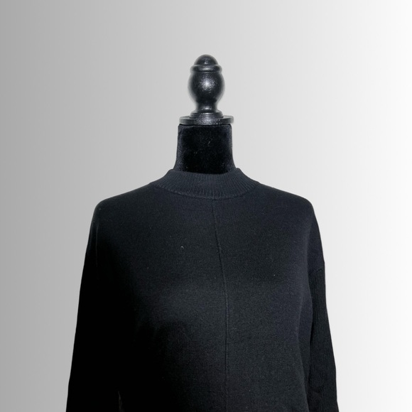 White House Black Market Long Sleeve Black V-Neck Tunic, Hi-Lo Layered Hem, Sz M - Picture 3 of 8